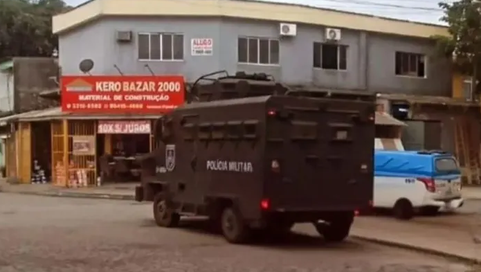 Boato de toque de recolher em Guaratiba por conta da guerra entre CV e milícias