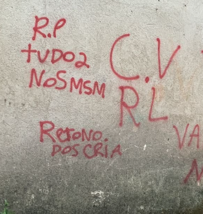 TÁTICA PARA TOMAR A FAVELA: Traficantes do CV teriam oferecido ajuda a moradores de Rio das Pedras desde que eles não apoiem milicianos. Do contrário, poderão cair no ‘tribunal do crime’